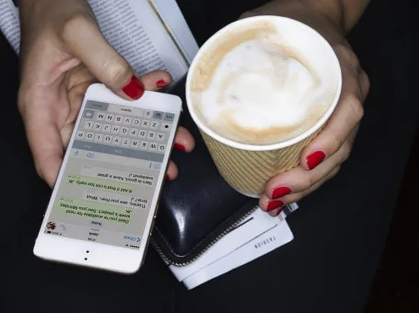 Hackers can easily steal your details just by the tilt of phone