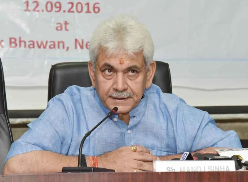 Telecom minister launches portal to check tower radiation