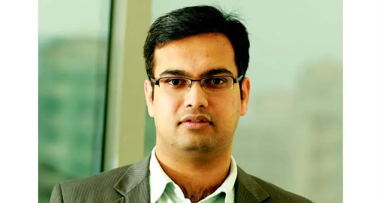 Sunny Sharma, Foetron believes in Living a Life That is Dedicated to the Country